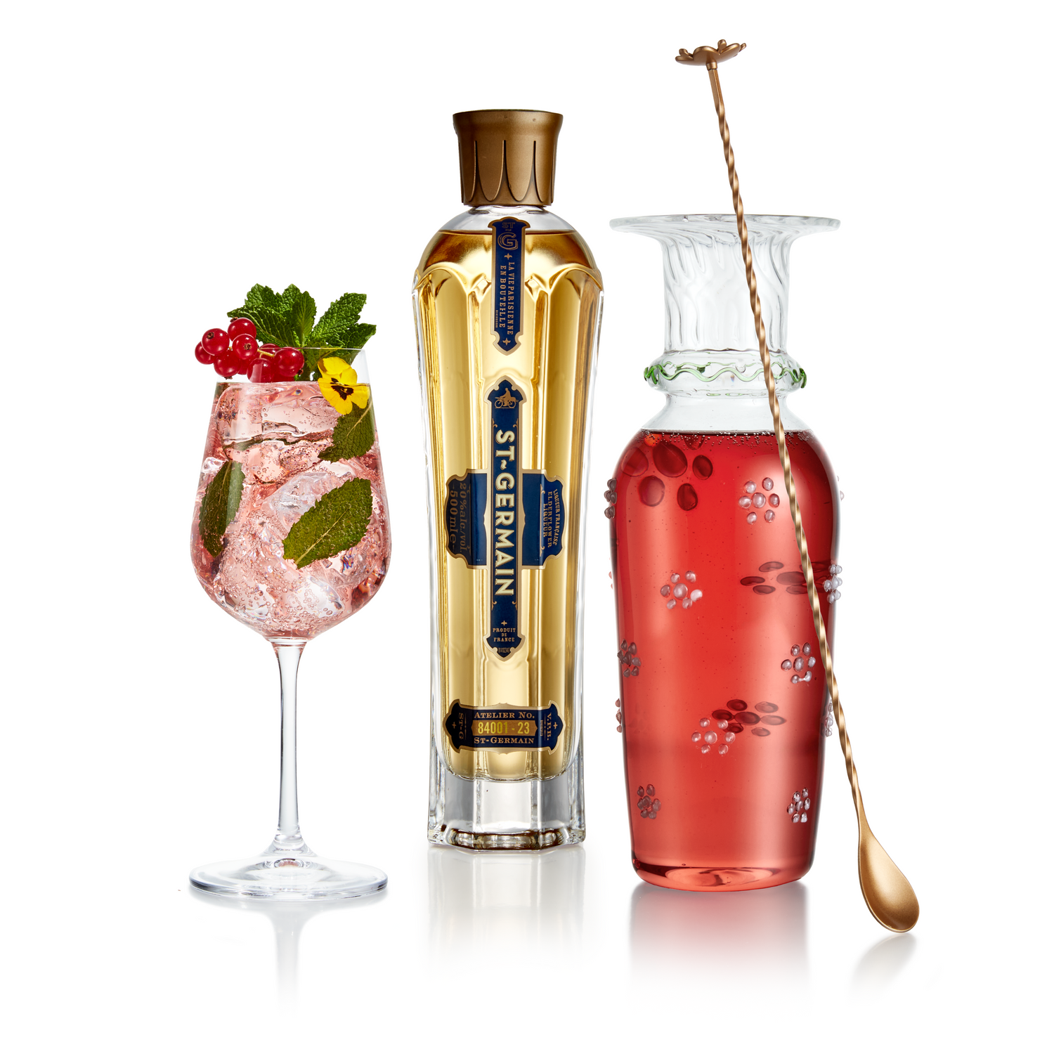 St-Germain Elderflower liqueur - limited edition gift set St-Germain Spritz - Issy Granger - St-Germain liqueur official store. Perfect Gift